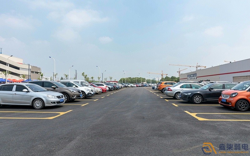 地面停車(chē)場(chǎng)車(chē)位監(jiān)控應(yīng)該如何選擇？